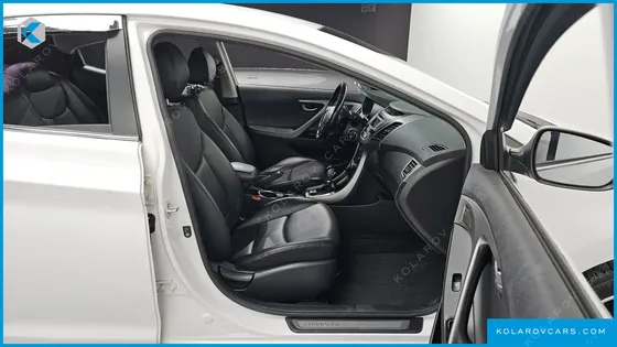 HYUNDAI ELANTRA (AVANTE) 1.6 GDI SMART