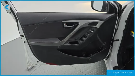 HYUNDAI ELANTRA (AVANTE) 1.6 GDI SMART