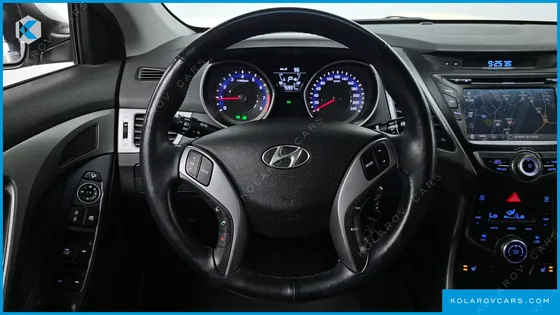 HYUNDAI ELANTRA (AVANTE) 1.6 GDI SMART
