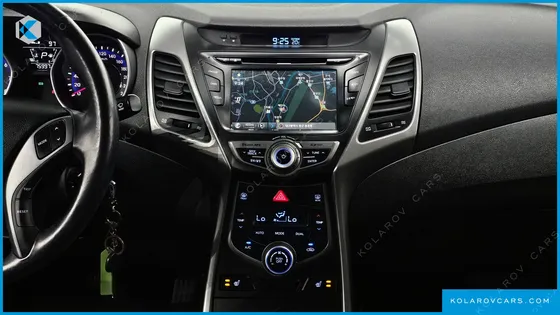 HYUNDAI ELANTRA (AVANTE) 1.6 GDI SMART