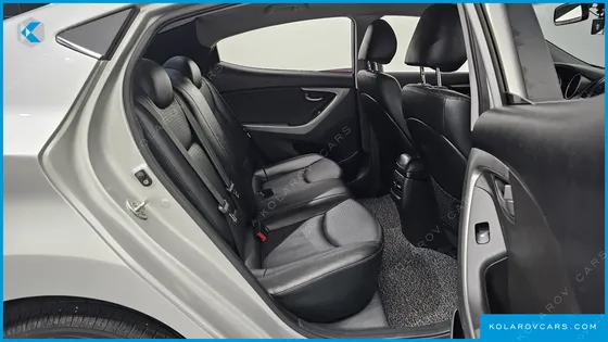 HYUNDAI ELANTRA (AVANTE) 1.6 GDI SMART