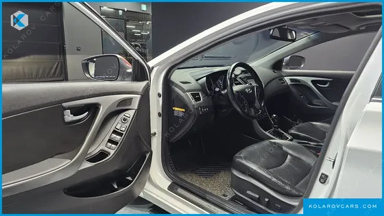HYUNDAI ELANTRA (AVANTE) 1.6 VGT PREMIUM
