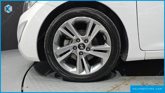 HYUNDAI ELANTRA (AVANTE) 1.6 GDI SMART