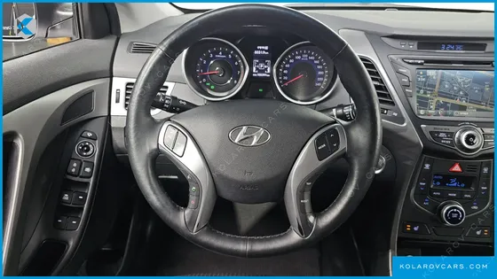 HYUNDAI ELANTRA (AVANTE) 1.6 GDI SMART