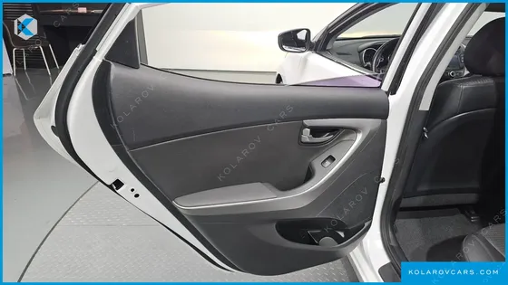 HYUNDAI ELANTRA (AVANTE) 1.6 GDI SMART