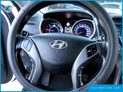 HYUNDAI ELANTRA (AVANTE) 1.6 VGT SMART