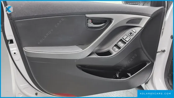 HYUNDAI ELANTRA (AVANTE) 1.6 GDI SMART