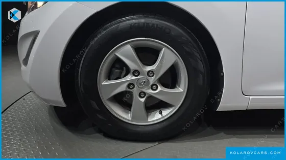 HYUNDAI ELANTRA (AVANTE) 1.6 GDI SMART