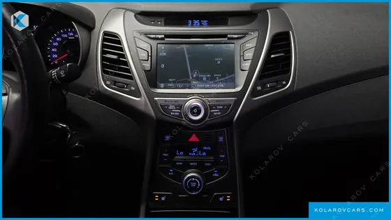 HYUNDAI ELANTRA (AVANTE) 1.6 GDI SMART