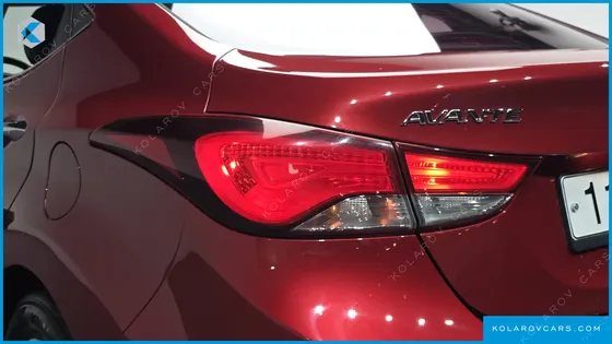 HYUNDAI ELANTRA (AVANTE) 1.6 GDI SMART