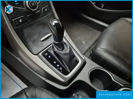 HYUNDAI ELANTRA (AVANTE) 1.6 GDI SMART