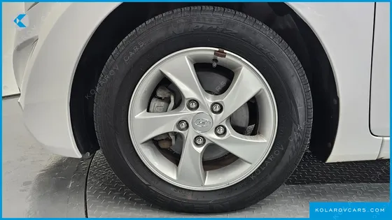 HYUNDAI ELANTRA (AVANTE) 1.6 GDI SMART
