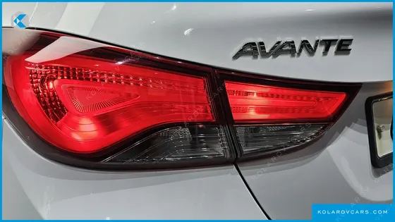 HYUNDAI ELANTRA (AVANTE) 1.6 GDI SMART