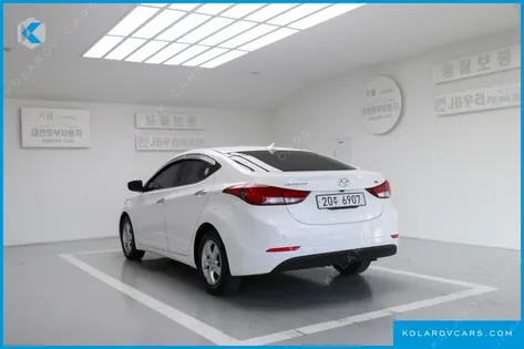 HYUNDAI ELANTRA (AVANTE) 1.6 GDI SMART