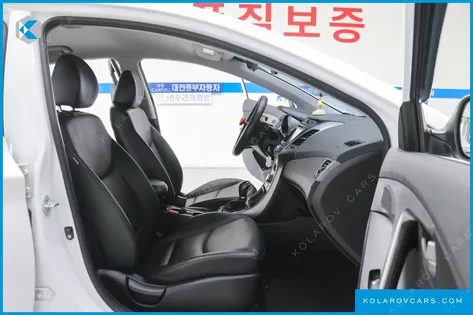 HYUNDAI ELANTRA (AVANTE) 1.6 GDI SMART