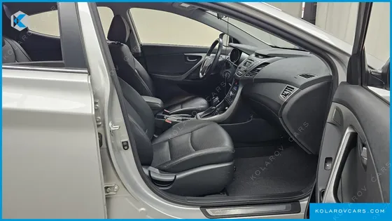 HYUNDAI ELANTRA (AVANTE) 1.6 GDI SMART