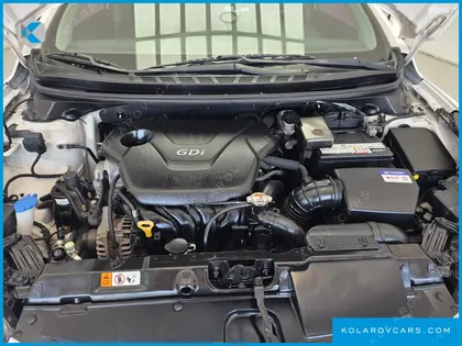 HYUNDAI ELANTRA (AVANTE) 1.6 GDI SMART