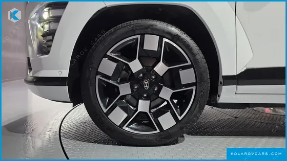 HYUNDAI KONA LONG RANGE