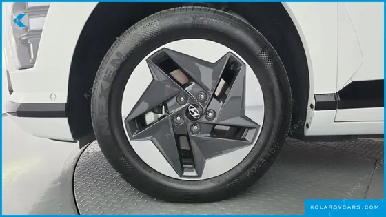 HYUNDAI KONA LONG RANGE