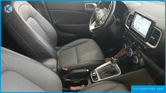 HYUNDAI VENUE 1.6 MODERN