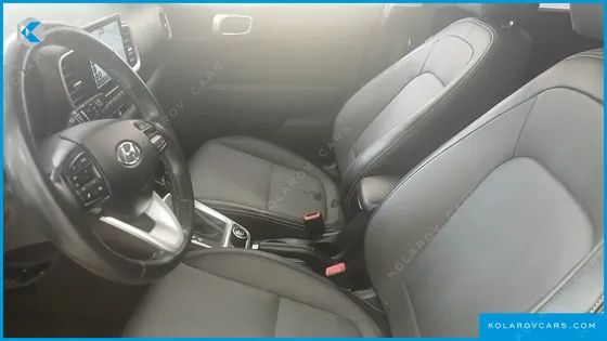 HYUNDAI VENUE 1.6 MODERN