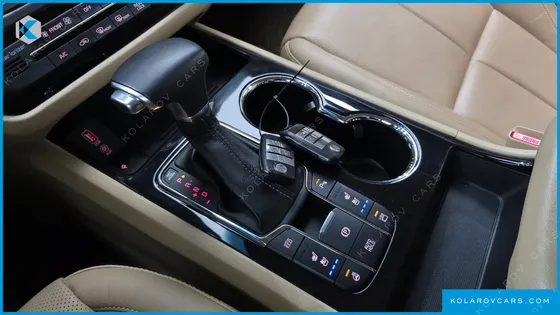 KIA CARNIVAL 9-SEATER NOBLESSE SPECIAL