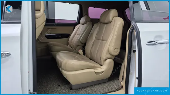 KIA CARNIVAL 9-SEATER NOBLESSE SPECIAL