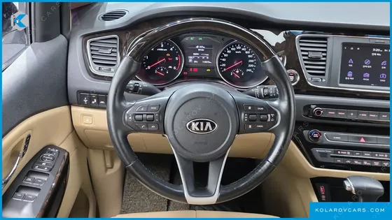 KIA CARNIVAL 9-SEATER NOBLESSE SPECIAL