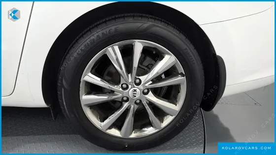 KIA CARNIVAL 9-SEATER NOBLESSE SPECIAL