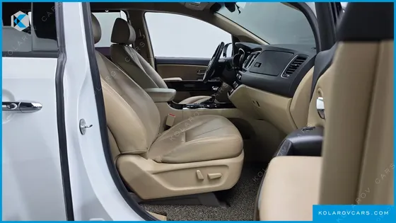 KIA CARNIVAL 9-SEATER NOBLESSE SPECIAL