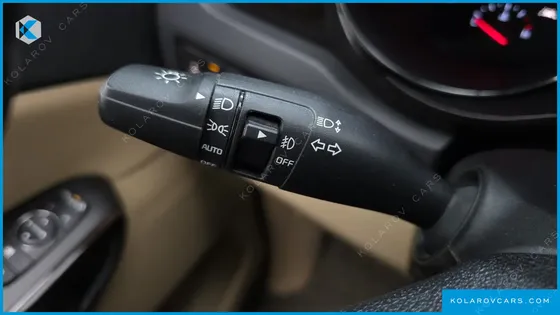 KIA CARNIVAL 9-SEATER NOBLESSE SPECIAL