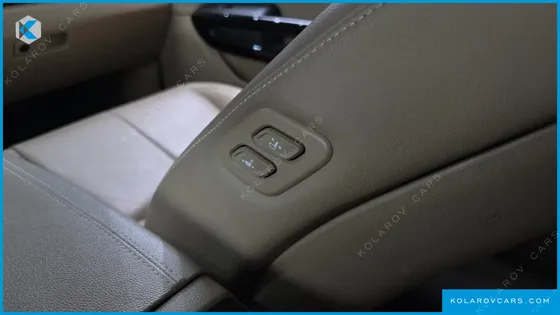 KIA CARNIVAL 9-SEATER NOBLESSE SPECIAL