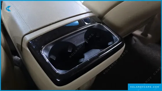 KIA CARNIVAL 9-SEATER NOBLESSE SPECIAL