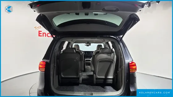 KIA CARNIVAL 9-SEATER NOBLESSE SPECIAL