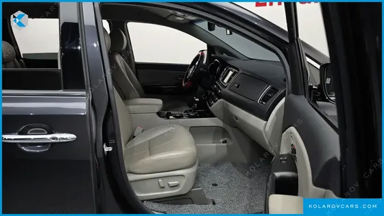 KIA CARNIVAL 9-SEATER NOBLESSE SPECIAL