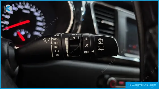 KIA CARNIVAL 9-SEATER NOBLESSE SPECIAL