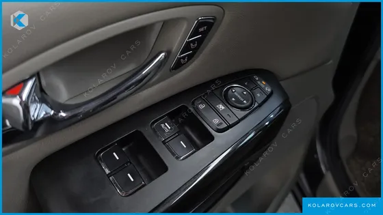 KIA CARNIVAL 9-SEATER NOBLESSE SPECIAL