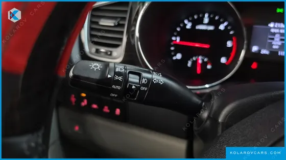 KIA CARNIVAL 9-SEATER NOBLESSE SPECIAL