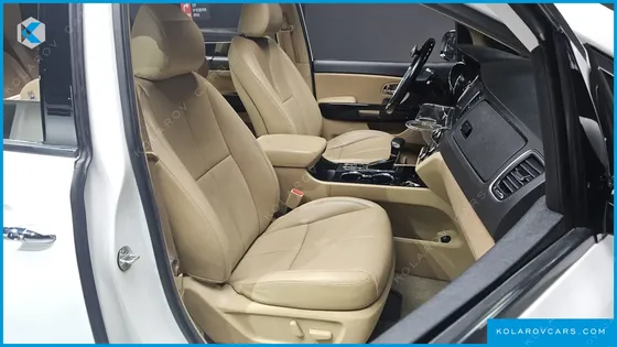 KIA CARNIVAL 9-SEATER NOBLESSE SPECIAL
