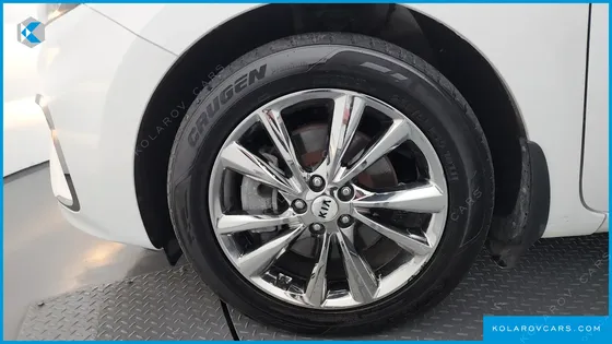 KIA CARNIVAL 9-SEATER PRSTIGE