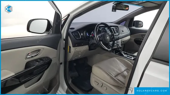 KIA CARNIVAL 9-SEATER PRSTIGE