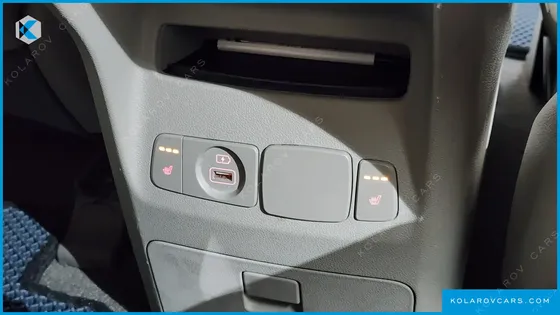 KIA CARNIVAL 9-SEATER PRSTIGE