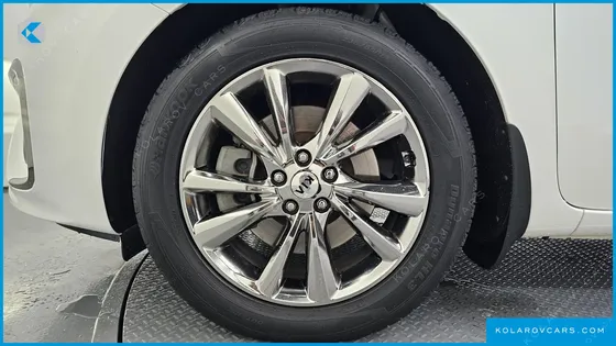 KIA CARNIVAL 9-SEATER PRSTIGE