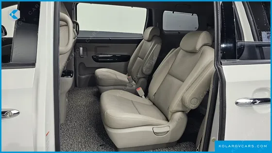 KIA CARNIVAL 9-SEATER PRSTIGE
