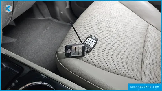 KIA CARNIVAL 9-SEATER PRSTIGE