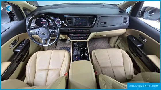 KIA CARNIVAL 9-SEATER NOBLESSE SPECIAL