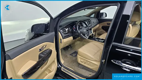 KIA CARNIVAL 9-SEATER NOBLESSE SPECIAL