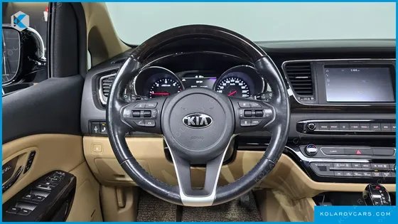 KIA CARNIVAL 9-SEATER NOBLESSE SPECIAL