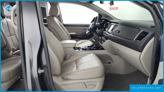 KIA CARNIVAL 9-SEATER NOBLESSE SPECIAL