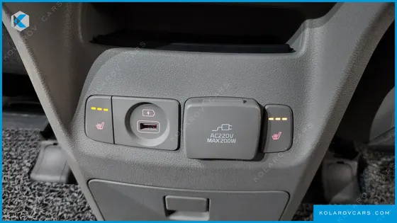 KIA CARNIVAL 9-SEATER NOBLESSE SPECIAL
